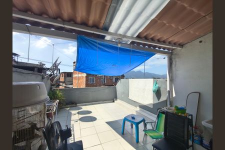 Casa à venda com 64m², 3 quartos e 1 vaga Casa à venda com 64m², 3 quartos e 1 vagaTerraço