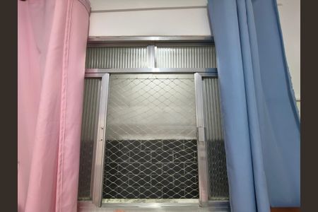 Casa à venda com 64m², 3 quartos e 1 vaga Casa à venda com 64m², 3 quartos e 1 vagaJanela - Quarto 2