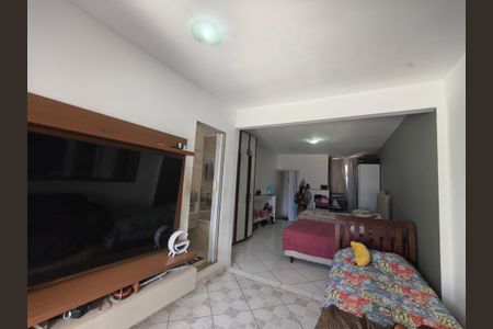 Casa à venda com 64m², 3 quartos e 1 vaga Casa à venda com 64m², 3 quartos e 1 vagaSala