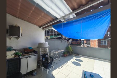 Casa à venda com 64m², 3 quartos e 1 vaga Casa à venda com 64m², 3 quartos e 1 vagaTerraço