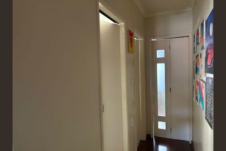 Casa de condomínio à venda com 225m², 3 quartos e 2 vagas