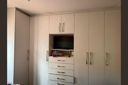 Casa de condomínio à venda com 225m², 3 quartos e 2 vagas