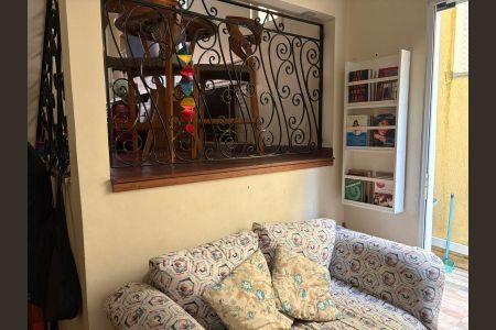 Casa de condomínio à venda com 225m², 3 quartos e 2 vagas