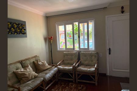 Casa de condomínio à venda com 225m², 3 quartos e 2 vagas