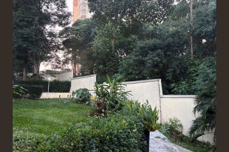 Casa de condomínio à venda com 225m², 3 quartos e 2 vagas