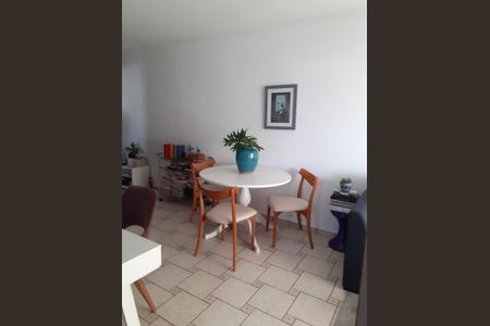 Apartamento à venda com 60m², 2 quartos e 1 vagaSala