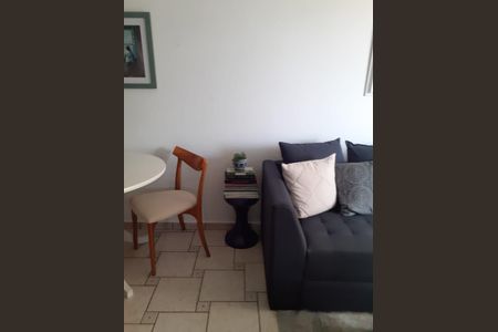 Apartamento à venda com 60m², 2 quartos e 1 vagaSala