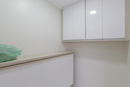Apartamento à venda com 145m², 2 quartos e 2 vagasQuarto de Serviço