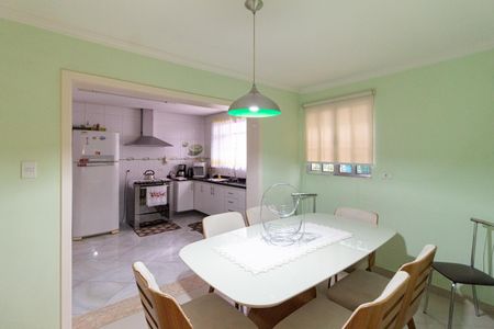 Casa para alugar com 300m², 3 quartos e 3 vagas Casa para alugar com 300m², 3 quartos e 3 vagasSala de jantar