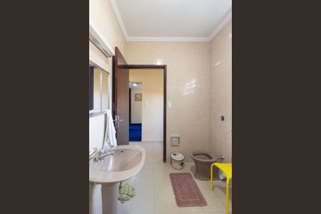 Casa para alugar com 300m², 3 quartos e 3 vagas Casa para alugar com 300m², 3 quartos e 3 vagasBanheiro