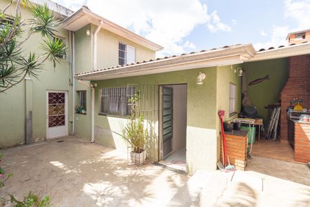 Casa para alugar com 300m², 3 quartos e 3 vagas Casa para alugar com 300m², 3 quartos e 3 vagasQuintal