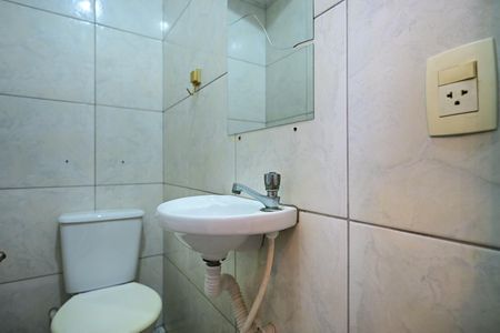 Casa para alugar com 60m², 2 quartos e 1 vagaLavabo