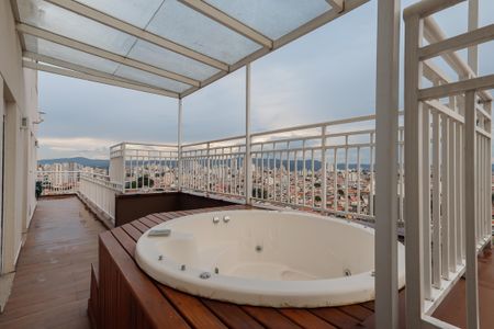 Apartamento à venda com 134m², 3 quartos e 2 vagasjacuzzi