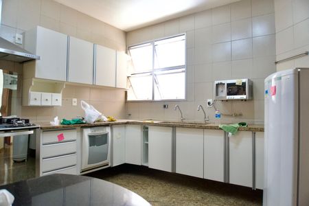 Apartamento para alugar com 370m², 6 quartos e 4 vagasCozinha