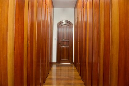 Apartamento para alugar com 370m², 6 quartos e 4 vagasSuíte 2 - Closet