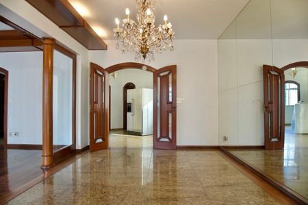 Apartamento para alugar com 370m², 6 quartos e 4 vagasSala