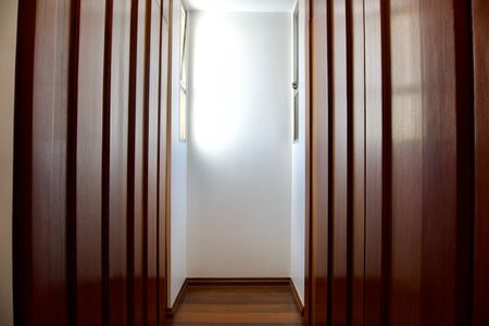 Apartamento para alugar com 370m², 6 quartos e 4 vagasSuíte 1 - Closet