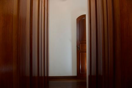 Apartamento para alugar com 370m², 6 quartos e 4 vagasSuíte 1 - Closet