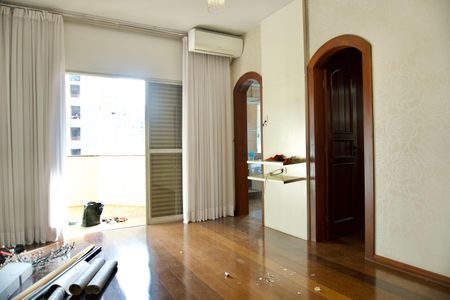 Apartamento para alugar com 370m², 6 quartos e 4 vagasSuíte 2