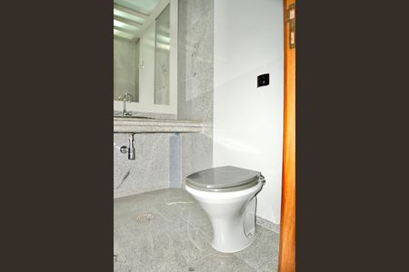 Apartamento para alugar com 370m², 6 quartos e 4 vagasLavabo