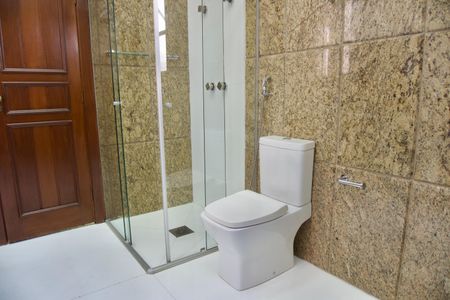 Apartamento para alugar com 370m², 6 quartos e 4 vagasSuíte 1 - Banheiro