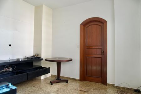 Apartamento para alugar com 370m², 6 quartos e 4 vagasSala 3