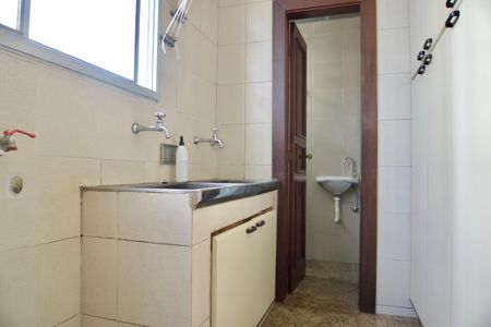 Apartamento para alugar com 370m², 6 quartos e 4 vagasÁrea de Serviço