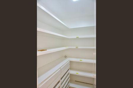 Apartamento para alugar com 370m², 6 quartos e 4 vagasCozinha - Armários