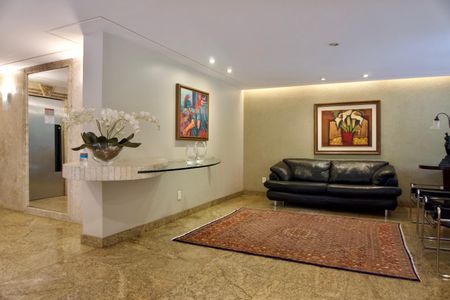 Apartamento para alugar com 370m², 6 quartos e 4 vagasHall de entrada