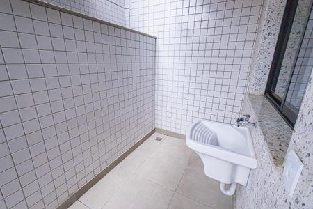 Apartamento à venda com 123m², 3 quartos e 2 vagasarea privativa e de serviço