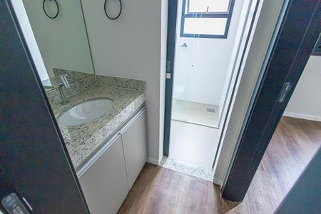 Apartamento à venda com 123m², 3 quartos e 2 vagassemi-suite
