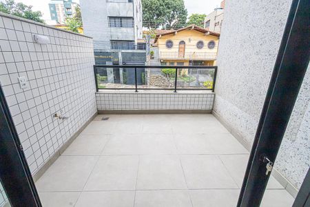 varanda de apartamento à venda com 3 quartos, 123m² em Liberdade, Belo Horizonte