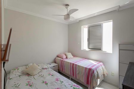 Apartamento à venda com 311m², 4 quartos e 2 vagasQuarto 