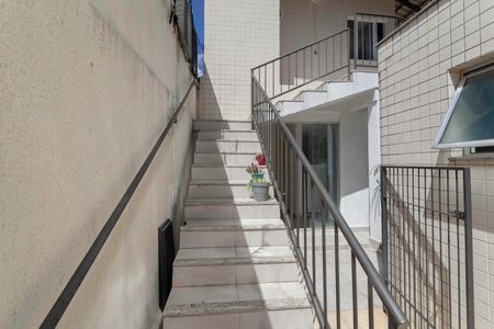 Apartamento à venda com 311m², 4 quartos e 2 vagasEscada