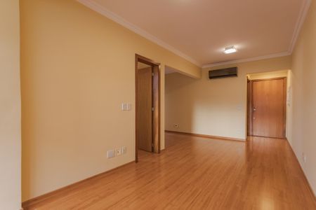 Sala de apartamento à venda com 2 quartos, 120m² em Boa Vista, Porto Alegre