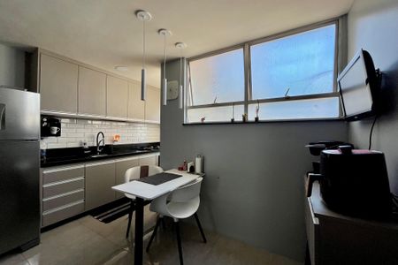 Apartamento para alugar com 110m², 3 quartos e 1 vagaCozinha 