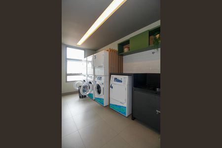 Studio para alugar com 27m², 1 quarto e sem vaga Studio para alugar com 27m², 1 quarto e sem vagaÁrea Comum - Lavanderia
