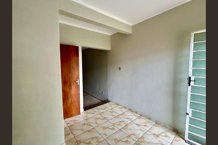 Casa para alugar com 120m², 2 quartos e 2 vagasCopa