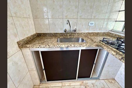 Casa para alugar com 120m², 2 quartos e 2 vagasCozinha