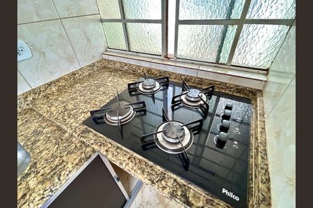 Casa para alugar com 120m², 2 quartos e 2 vagasCozinha