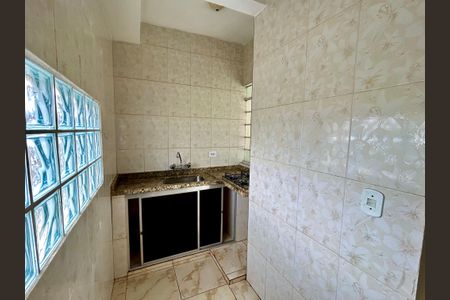 Casa para alugar com 120m², 2 quartos e 2 vagasCozinha