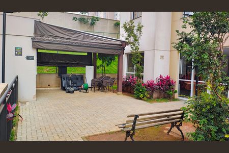 Apartamento à venda com 47m², 2 quartos e 1 vaga Apartamento à venda com 47m², 2 quartos e 1 vagaÁrea comum - Churrasqueira