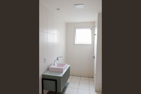 Apartamento à venda com 47m², 2 quartos e 1 vaga Apartamento à venda com 47m², 2 quartos e 1 vagaBanheiro