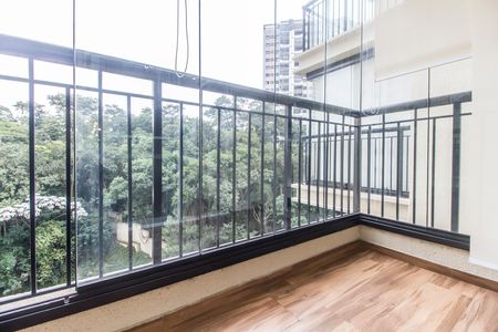 Varanda de apartamento para alugar com 2 quartos, 68m² em Jardim Tupanci, Barueri