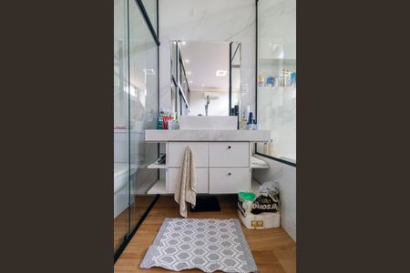 Casa à venda com 180m², 3 quartos e 1 vagaSuíte - Banheiro