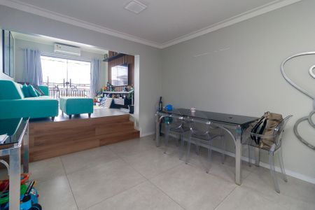 Casa à venda com 180m², 3 quartos e 1 vagaSala