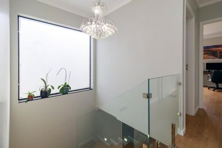 Casa à venda com 180m², 3 quartos e 1 vagaEscada