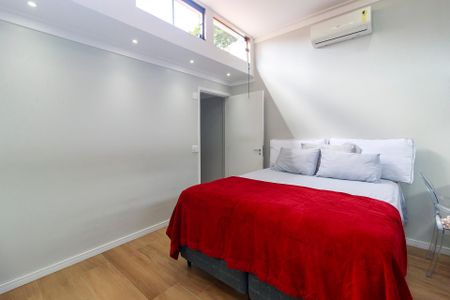 Casa à venda com 180m², 3 quartos e 1 vagaSuíte