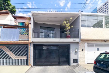 Casa à venda com 180m², 3 quartos e 1 vagaFachada