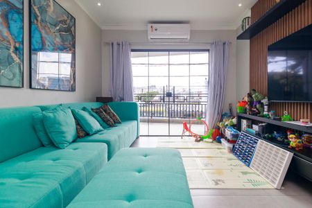 Sala de casa à venda com 3 quartos, 180m² em Jardim Monte Azul, São Paulo